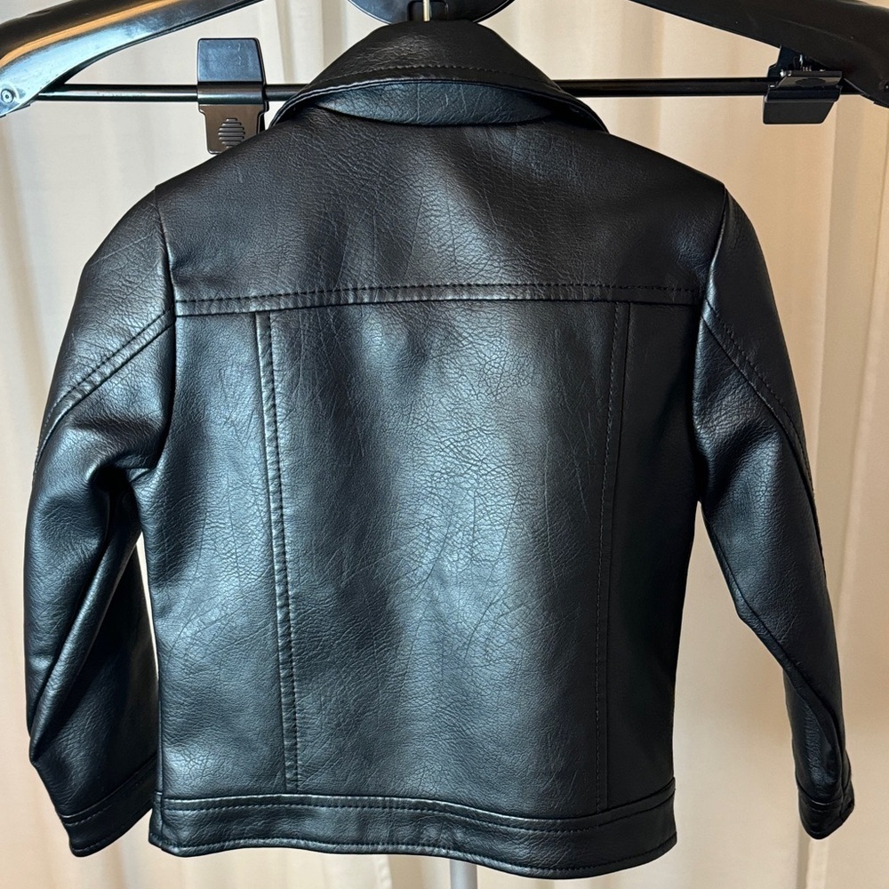 Primark Edgy Chic: Kids' Black Faux Leather Moto Jacket Unisex Size 2-3 years - Picture 3 of 7